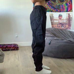 pull&bear cargos! only been worn twice!
